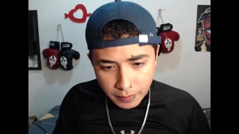 Snapshot of david_r_22 chatting on 24, 2, 2026 David rodriguez online show from 24, 2, 2026