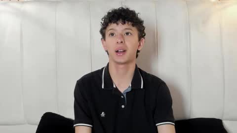 Snapshot of david_roy_ chatting on 24, 2, 2026 Roy online show from 24, 2, 2026