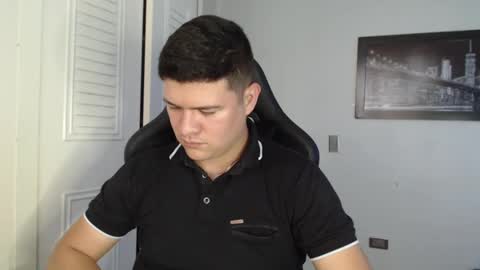 Snapshot of david_smit_ chatting on 8, 1, 2025 david smit online show from 8, 1, 2025