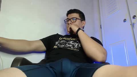 Snapshot of david_smit_ chatting on 10, 10, 2025 david smit online show from 10, 10, 2025