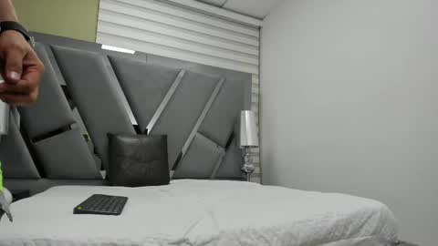 Snapshot of david_victoriaa chatting on 27, 5, 2026 david_victoriaa online show from 27, 5, 2026