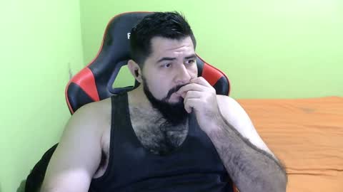 Snapshot of daviddelz chatting on 17, 12, 2024 David online show from 17, 12, 2024