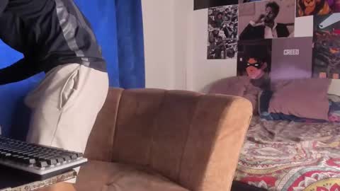 Snapshot of davide_daniels chatting on 19, 10, 2025 Davide online show from 19, 10, 2025