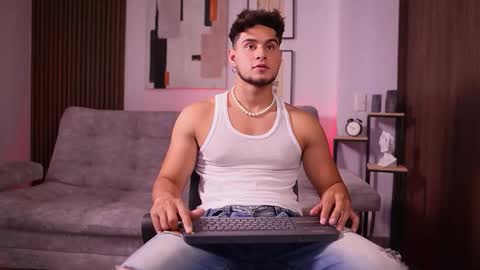 Davies brown    schedule 12pm to 5pm col time online show from 28, 10, 2025