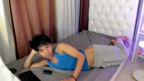 Snapshot of davincihugecock chatting on 15, 4, 2026 daniel online show from 15, 4, 2026