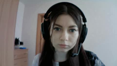 Snapshot of dawndollins chatting on 27, 2, 2025 Alice online show from 27, 2, 2025