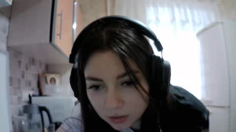 Snapshot of dawndollins chatting on 27, 2, 2025 Alice online show from 27, 2, 2025