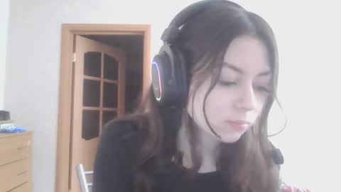 Snapshot of dawndollins chatting on 6, 3, 2025 Alice online show from 6, 3, 2025