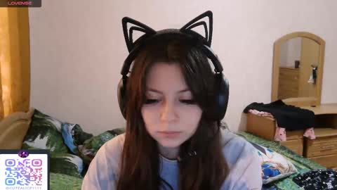 Snapshot of dawndollins chatting on 23, 9, 2025 Alice online show from 23, 9, 2025