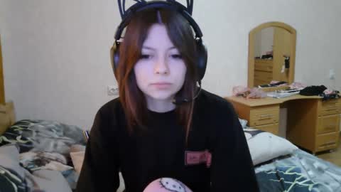 Snapshot of dawndollins chatting on 11, 10, 2025 Alice online show from 11, 10, 2025