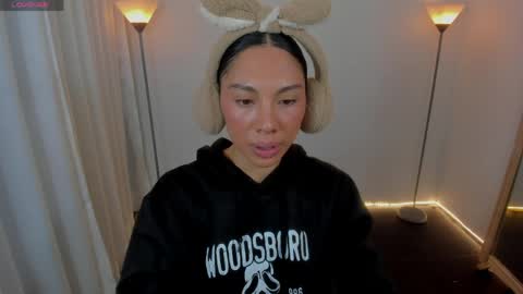 I am Dayanna  tecca online show from 30, 3, 2026