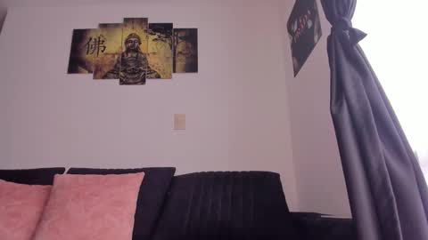 DAYRA ANGELS online show from 6, 1, 2026