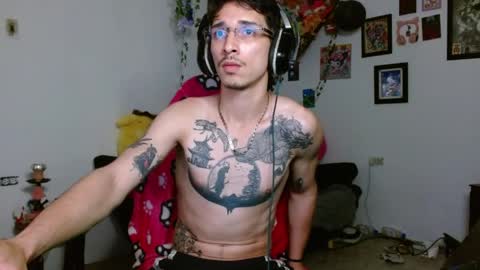 Snapshot of dazzayyy chatting on 1, 4, 2026 dazzayy online show from 1, 4, 2026