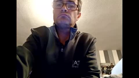 Dazzill online show from 8, 1, 2025