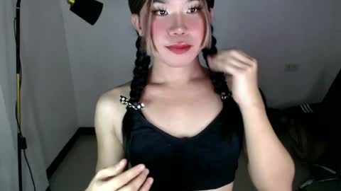 dazzzlingcarol online show from 3, 7, 2026