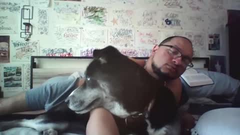 dbeamon92 online show from 10, 4, 2026