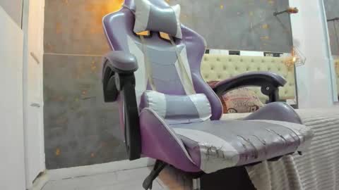 Snapshot of de_lirio chatting on 15, 12, 2025 de_lirio online show from 15, 12, 2025