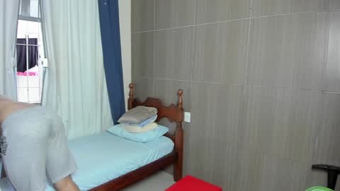 Snapshot of deanlek chatting on 19, 12, 2024 Dean online show from 19, 12, 2024