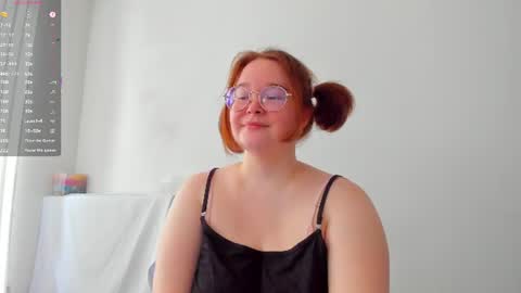 Snapshot of debbiewood chatting on 15, 7, 2026 DeboraDebbieDee online show from 15, 7, 2026