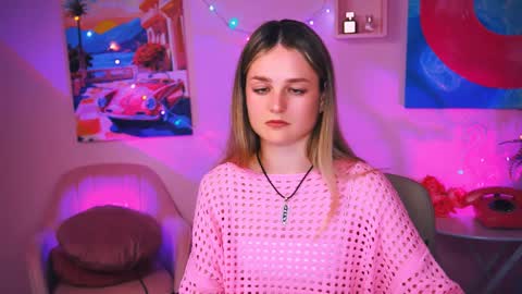 Snapshot of deboralarson chatting on 13, 12, 2024 Debora online show from 13, 12, 2024