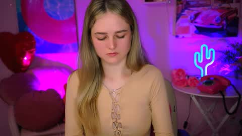 Snapshot of deboralarson chatting on 11, 3, 2025 Debora online show from 11, 3, 2025