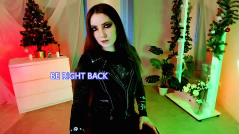 Snapshot of deca_dance chatting on 11, 1, 2025 Ask me online show from 11, 1, 2025