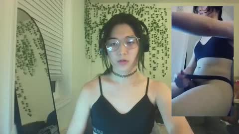 deciduousdoll online show from 29, 9, 2025