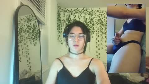 deciduousdoll online show from 26, 10, 2025