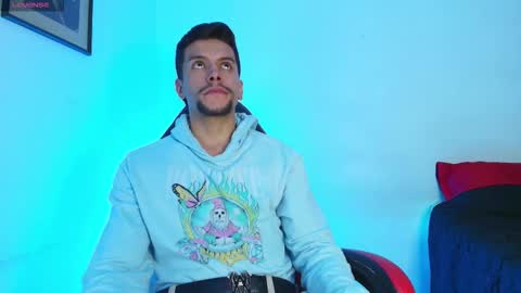 Santiago online show from 3, 3, 2026