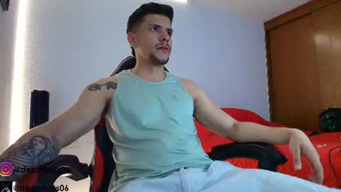 Snapshot of deconrios chatting on 30, 6, 2026 Santiago online show from 30, 6, 2026