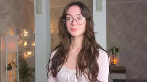 Snapshot of defeded_lovee chatting on 29, 9, 2025 Amy online show from 29, 9, 2025