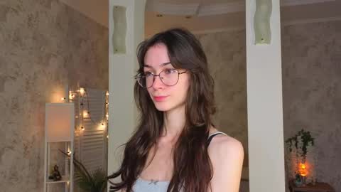 Snapshot of defeded_lovee chatting on 2, 10, 2025 Amy online show from 2, 10, 2025