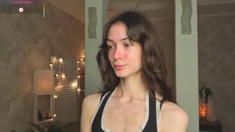 Snapshot of defeded_lovee chatting on 9, 10, 2025 Amy online show from 9, 10, 2025