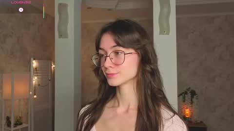 Snapshot of defeded_lovee chatting on 15, 10, 2025 Amy online show from 15, 10, 2025