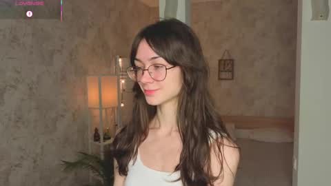 Snapshot of defeded_lovee chatting on 25, 10, 2025 Amy online show from 25, 10, 2025