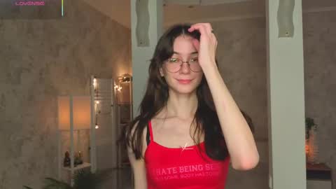 Snapshot of defeded_lovee chatting on 26, 10, 2025 Amy online show from 26, 10, 2025