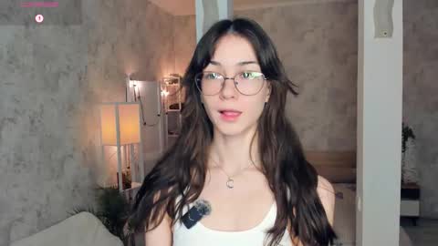 Snapshot of defeded_lovee chatting on 8, 11, 2025 Amy online show from 8, 11, 2025