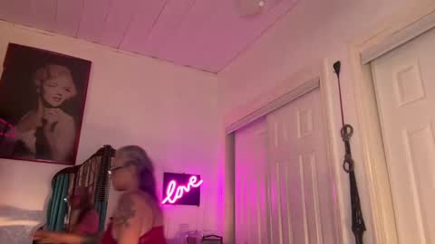 Snapshot of degeneratesaint chatting on 26, 9, 2025 Tori online show from 26, 9, 2025