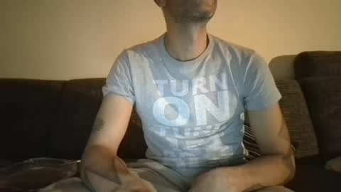 Snapshot of degrandis chatting on 16, 11, 2025 Luka Magic online show from 16, 11, 2025