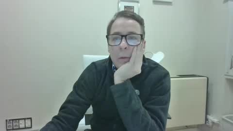 Snapshot of deimosmad chatting on 14, 12, 2025 deimosmad online show from 14, 12, 2025