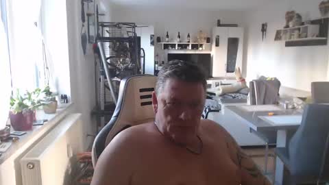 deinprinz2312 online show from 31, 1, 2025