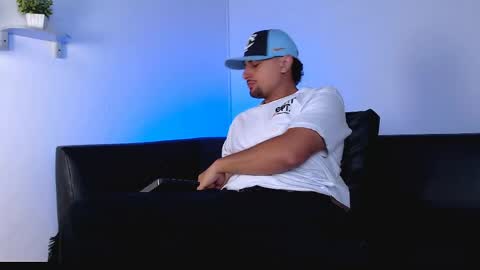 Snapshot of deivy_gram chatting on 19, 4, 2026 DEIVY online show from 19, 4, 2026