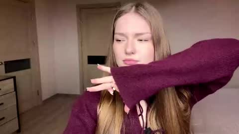 Mila online show from 8, 4, 2026