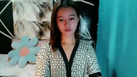 delicious_cum_girlxx online show from 19, 11, 2025