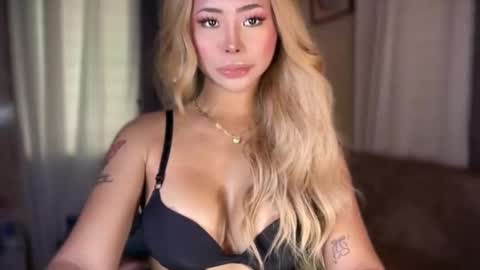 Snapshot of deliciousfaye chatting on 5, 4, 2026 Hello your loving faye 3 online show from 5, 4, 2026