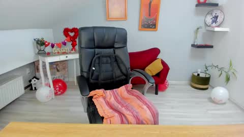 DeliciousLolly online show from 17, 2, 2025