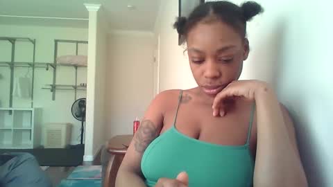Snapshot of delightfuldark chatting on 5, 2, 2025 delightfuldark online show from 5, 2, 2025