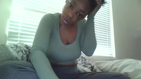 Snapshot of delightfuldark chatting on 16, 2, 2025 delightfuldark online show from 16, 2, 2025