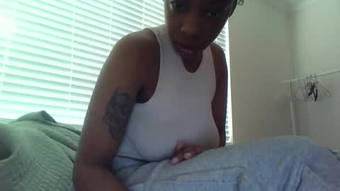 Snapshot of delightfuldark chatting on 19, 2, 2025 delightfuldark online show from 19, 2, 2025