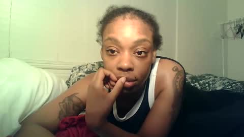 Snapshot of delightfuldark chatting on 22, 2, 2025 delightfuldark online show from 22, 2, 2025